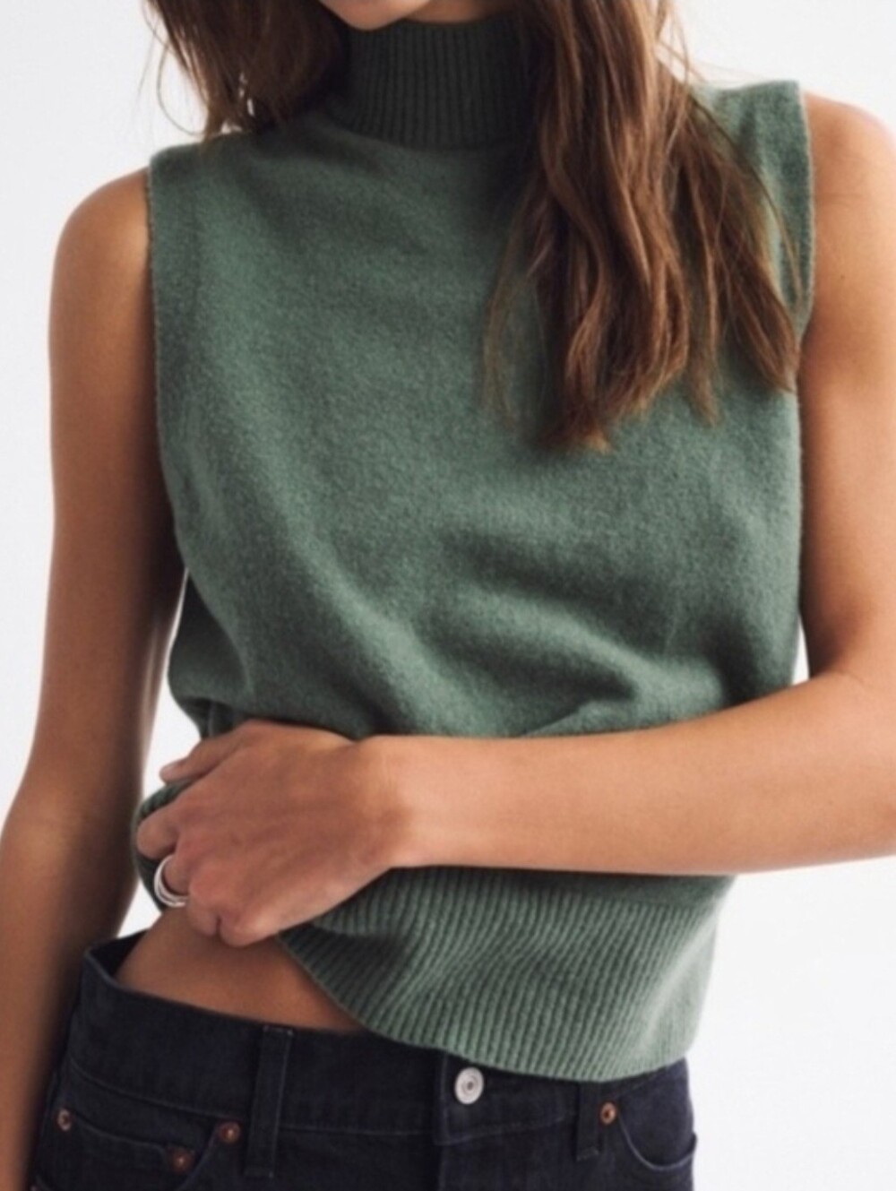 Abercrombie & Fitch Sleeveless Turtleneck Cashmere in Sage